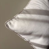 Almofada decorativa com vivo - Cotton Core