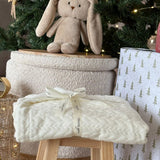 Coelhinho de peluche 100% feito à mão