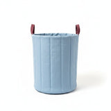 Cesto Organizador de Brinquedos – Linho Azul com Alças em Napa Bordeaux